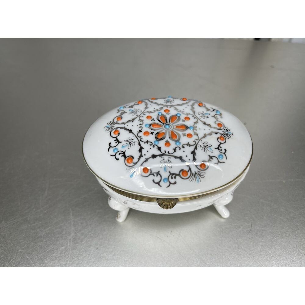 Antique Meissen Trinket Box Enameled Design Arrows Gold Trim paint Textured
